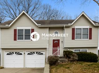 8620 N Crawford Ave, Kansas City, MO 64153