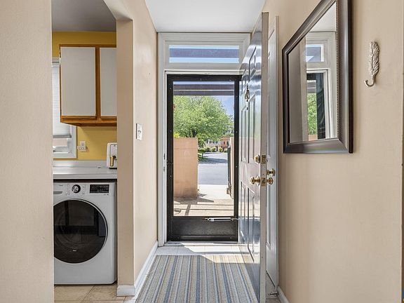 5th image of 1638 Garden Ct
