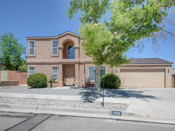 1752 Blueberry Dr NE, Rio Rancho, NM 87144