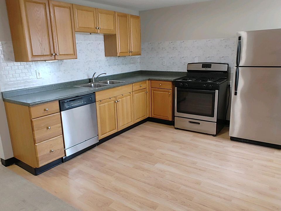 1st image of 11 Reist St