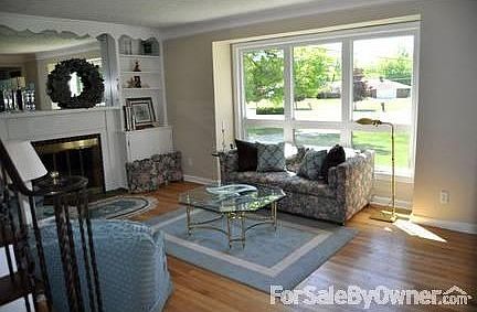 4th image of 6893 Grandview Dr