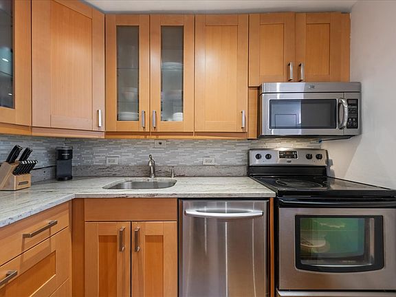3rd image of 1355 N Sandburg Ter APT 203D