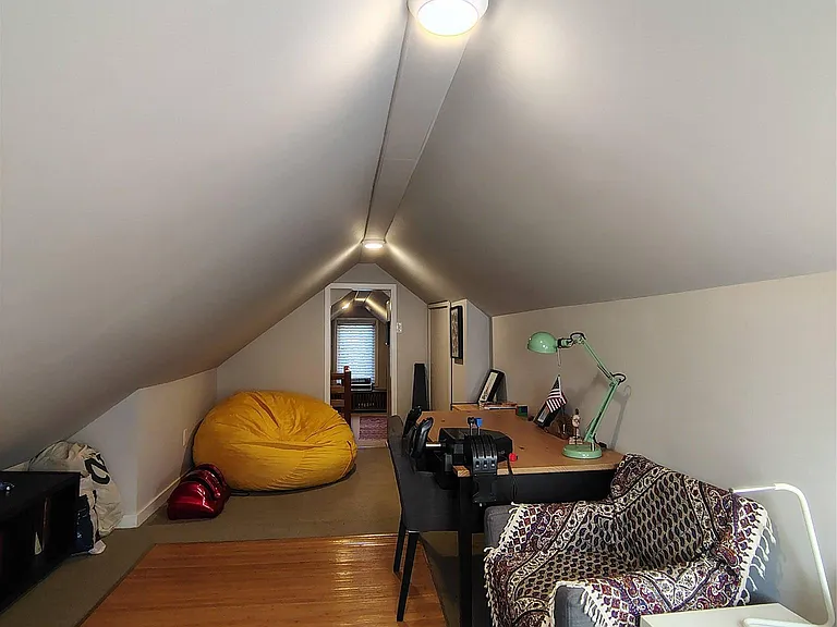 241 N Helen Ave — Photo 9