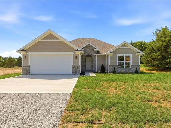 328 NE 51st Rd, Warrensburg, MO 64093