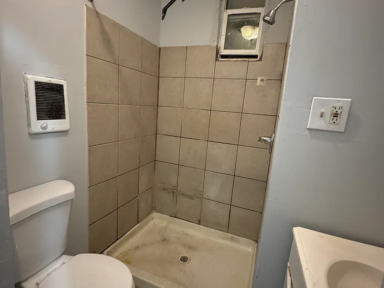 2121 N 22nd St #1 — Photo 12