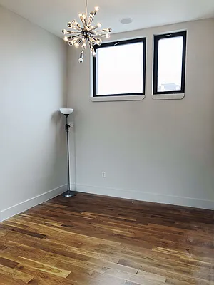 Rented by Manhattan Management LLC | media 30