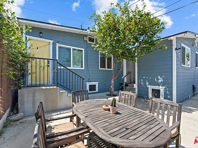 406 N Benton Way — Photo 18