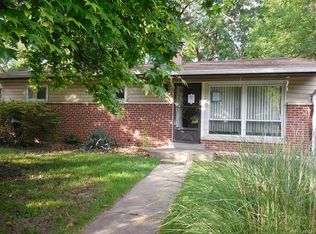1020 Banyon Dr, Saint Louis, MO