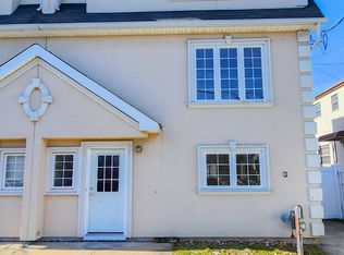 153 Moreland St, Staten Island, NY 10306