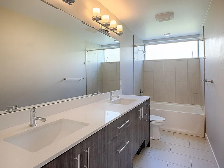 5028 Puget Blvd SW — Photo 20