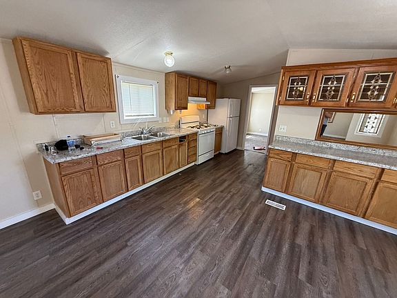 4th image of 112 Opal Dr