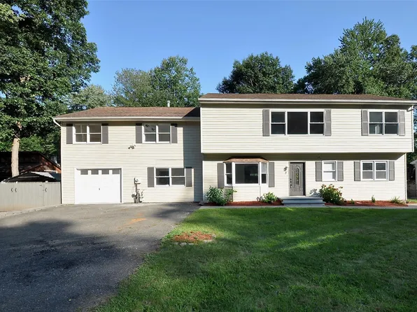 8 Parker Avenue, Greenwood Lake, NY 10925