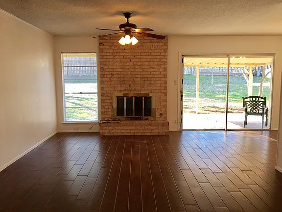 4th image of 7502 Barcelona Dr