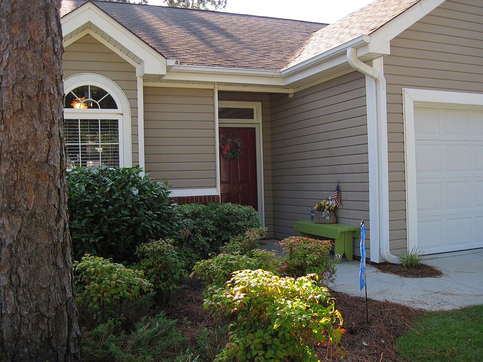 2nd image of 3924 Mayfield Ct