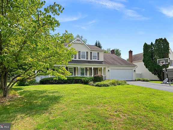 3rd image of 4220 Cherry Valley Dr