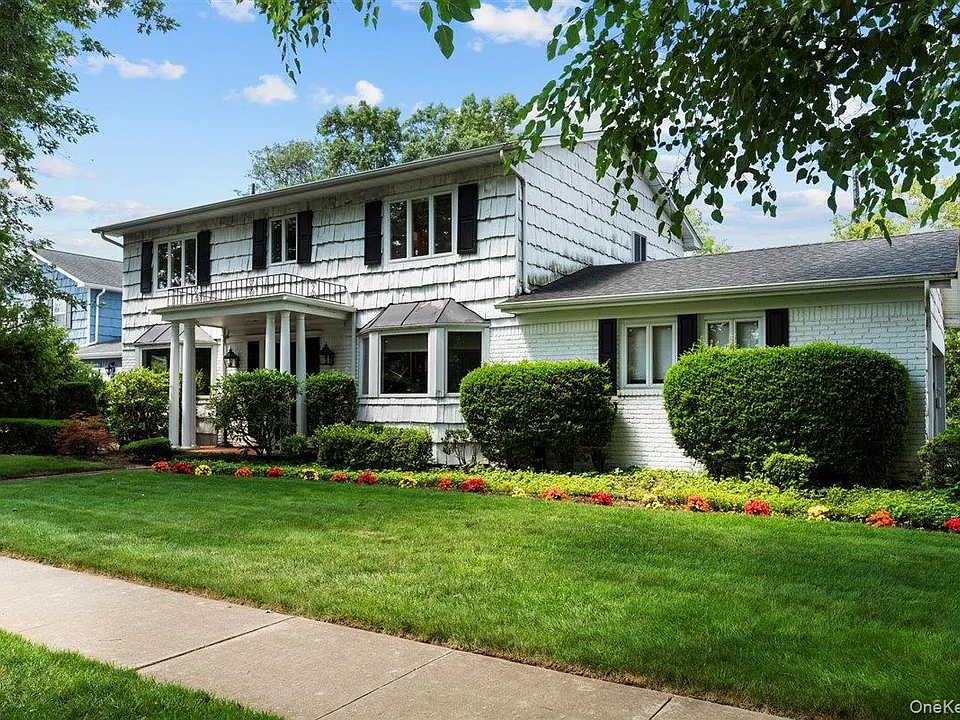 15 Sherwood Ln