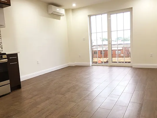 Rented by NY Space Finders Inc. | media 25