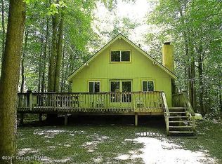 328 Partridge Dr, Pocono Lake, PA