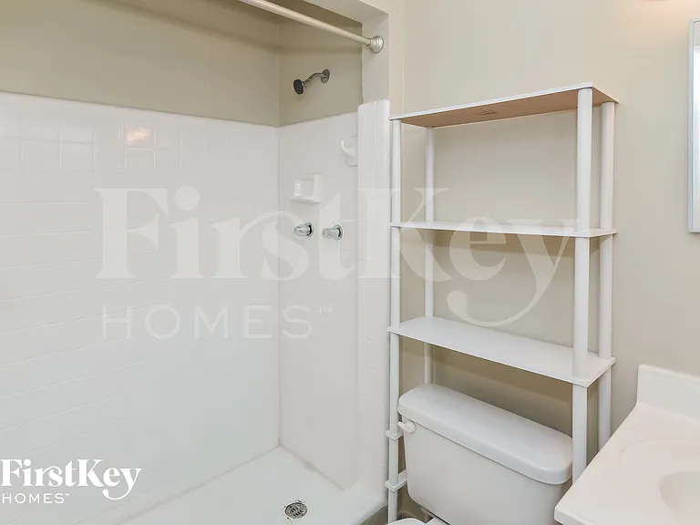 3141 SW 17th St — Photo 14