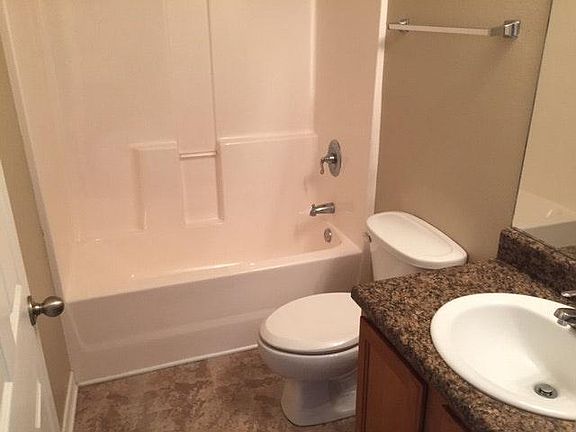 3rd image of 5401 Quail Creek Cir