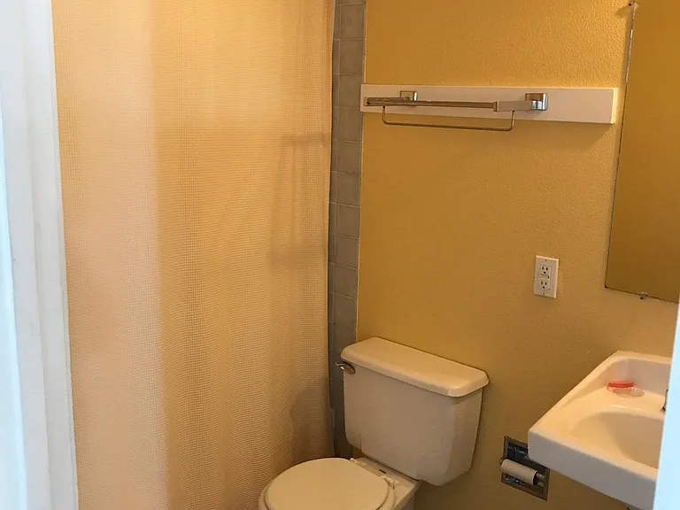 555 Lytton Ave #2 — Photo 6