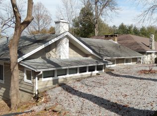 99 Country Club Ln, Anna, IL 62906