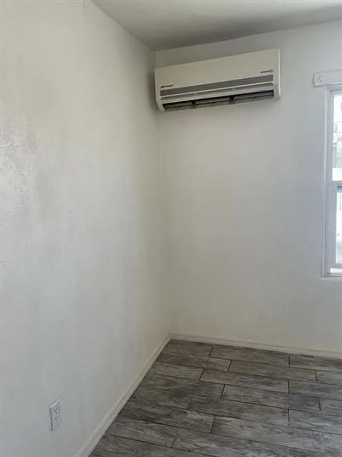 2 bed, 1.0 bath, 747 sqft, $1,375 — Photo 4
