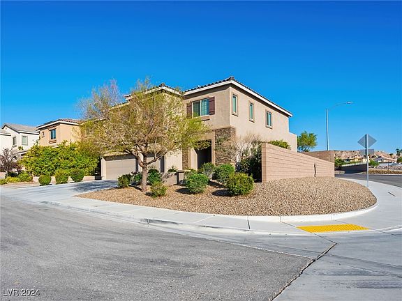 3rd image of 1626 Sedona Cliffs Ave