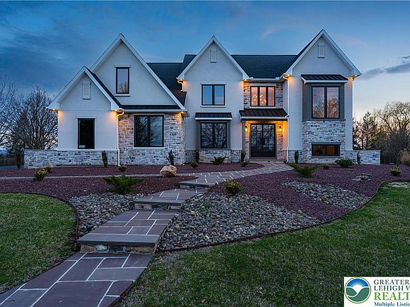 2nd image of 3373 Rising Sun Ct