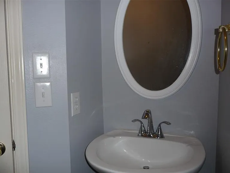 Powder room