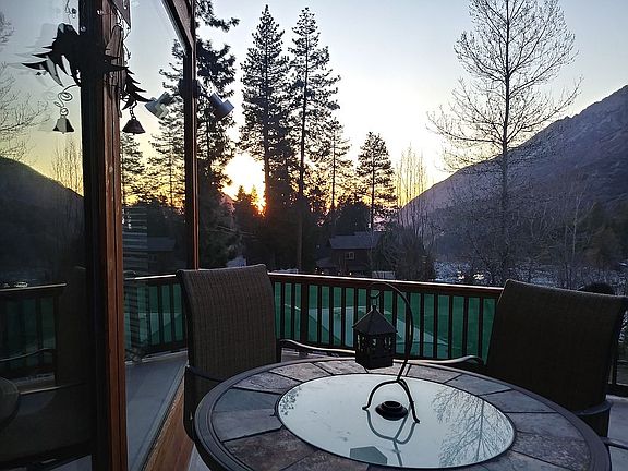 3rd image of 41102 Valley Falls Dr