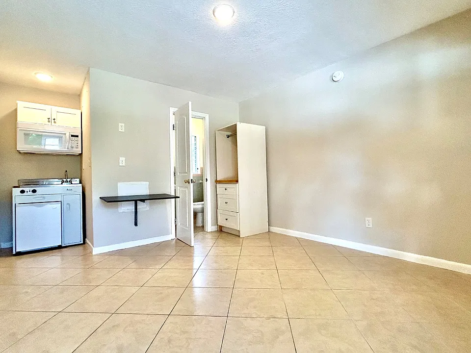 3618 N Scenic Hwy #7