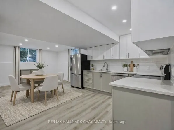 27 Spencer Dr, Barrie, ON L4N 0Y9