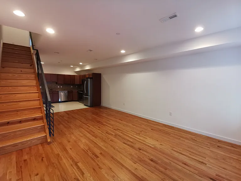 521 N 34th St #B1 — Photo 27
