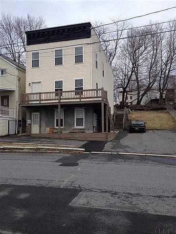 2nd image of 1122 1st St