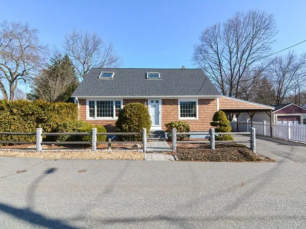 9 Leonard St, Shirley, MA 01464