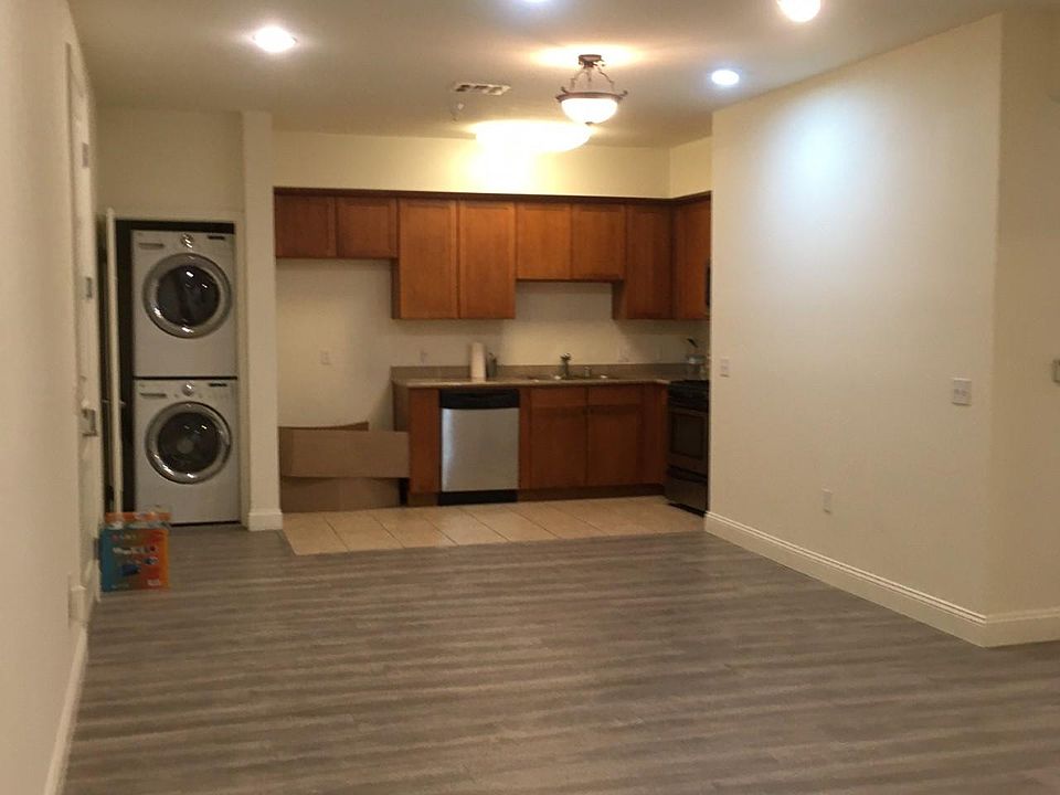1st image of 6938 Laurel Canyon Blvd Unit 311
