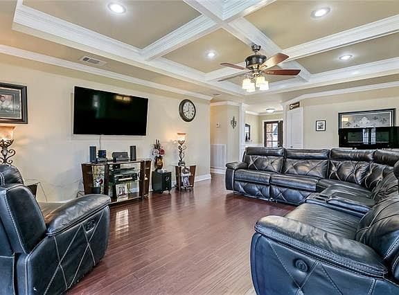 4th image of 3420 Despaux Dr