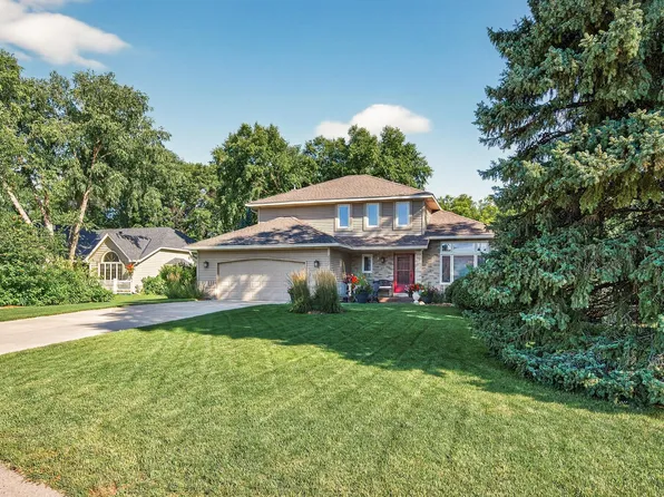 2277 Moreland Ct E, Maplewood, MN 55119