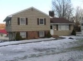 3 Lewis Ln, Sparta, NJ 07871