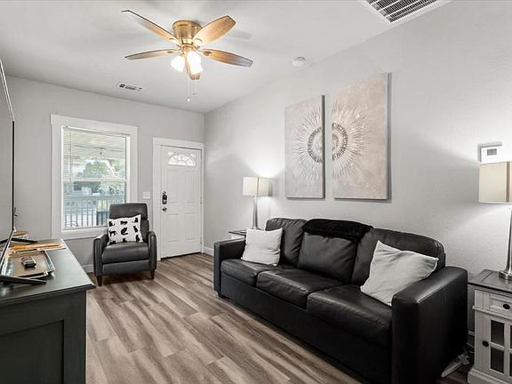 5th image of 1114 W Elsmere Pl