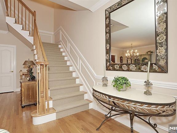 3rd image of 108 Demarest Ln