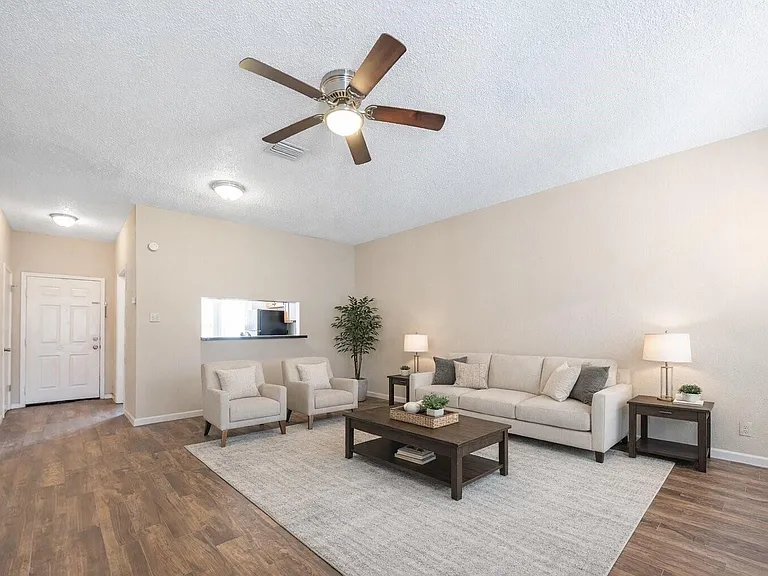 12400 Brookglade Cir #15 — Photo 6