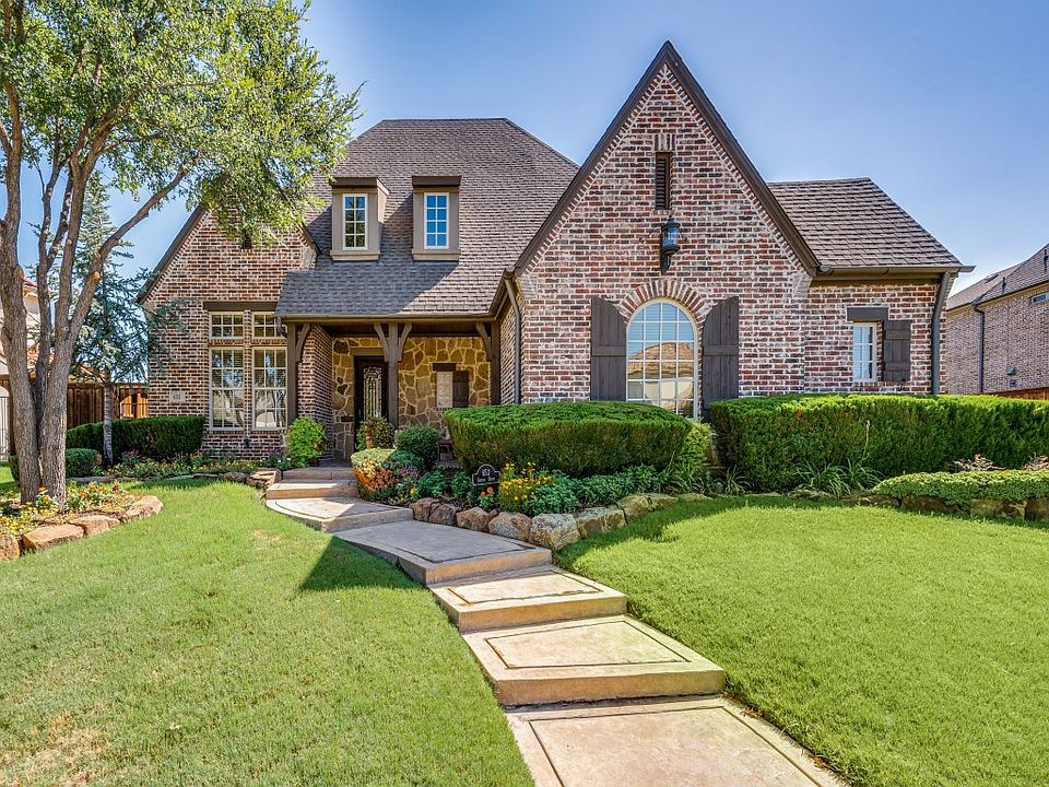 1st image of 653 Scenic Dr