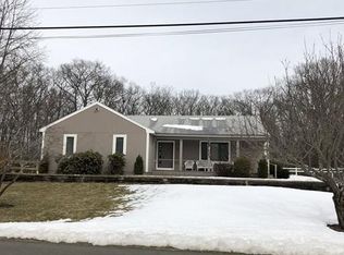 205 Metcalf Rd, North Attleboro, MA 02760
