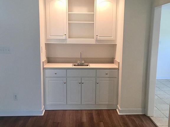 Wet Bar