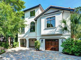 381 Oak Moss Ct, Murrells Inlet, SC 29576