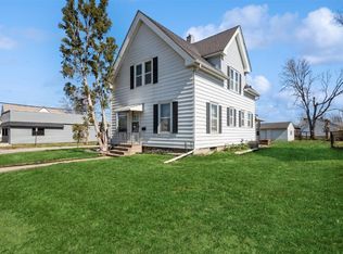 1901 J St SW, Cedar Rapids, IA 52404