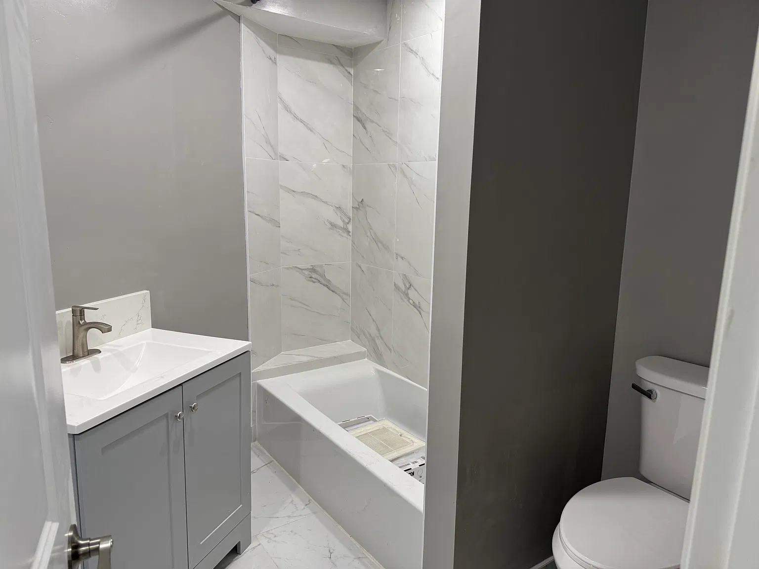 2 bed, 960 sqft, $2,995 — Photo 4