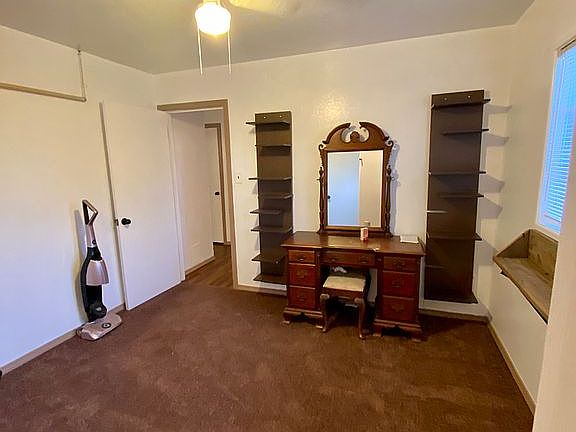 Bedroom with its own 3/4 bat